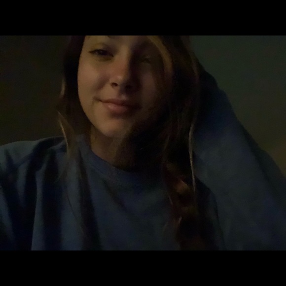 Meet your Posher, Roxy - Picture 2 of 15